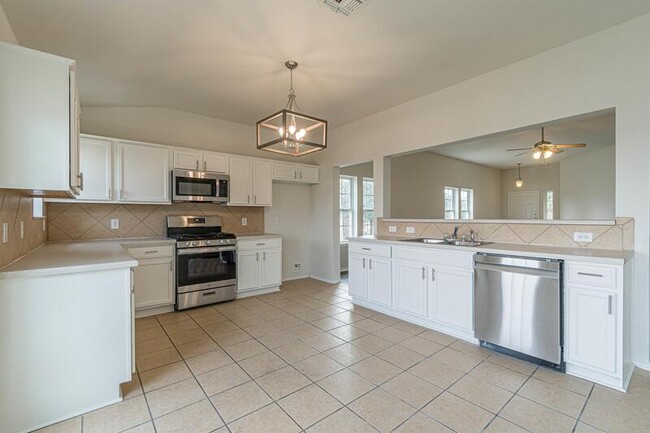 Building Photo - 13803 Laramie Hill