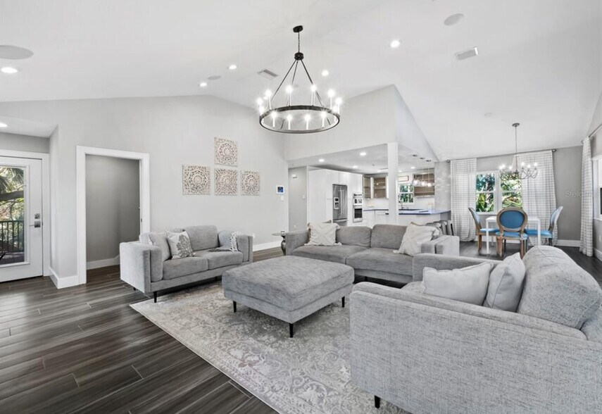 Building Photo - 3376 S Seclusion Dr