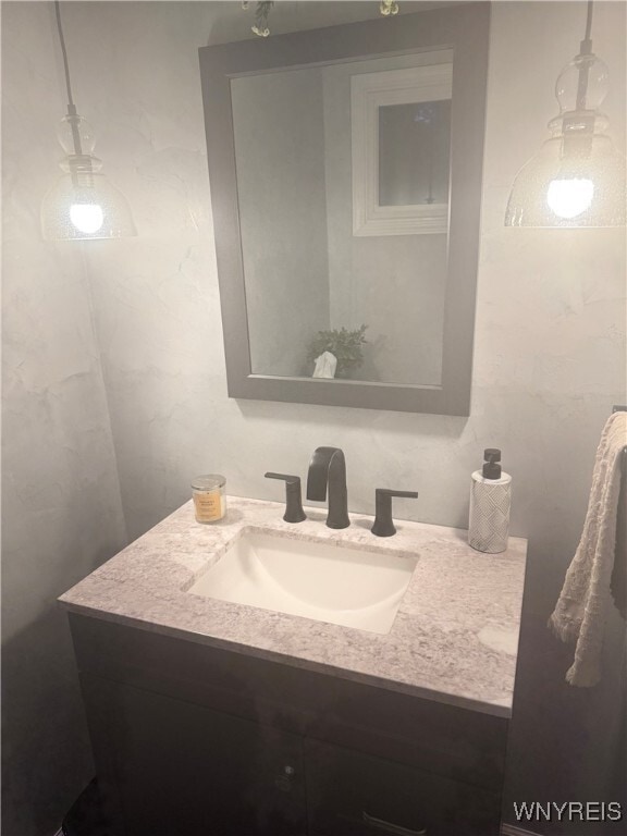 Building Photo - 235 Robert Dr