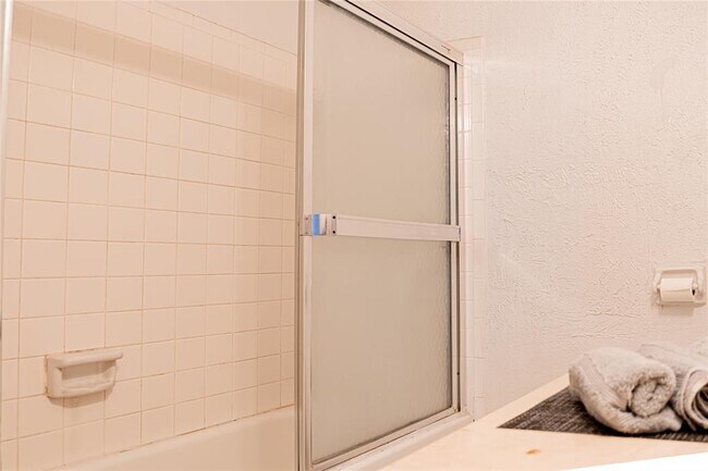 Building Photo - 6305 Westward St