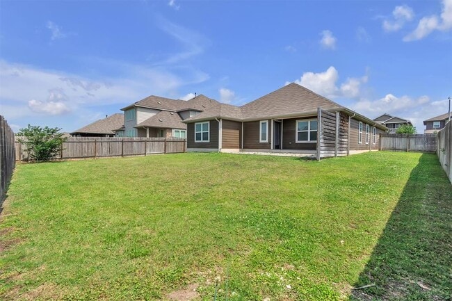 Building Photo - 308 Clearlake Dr