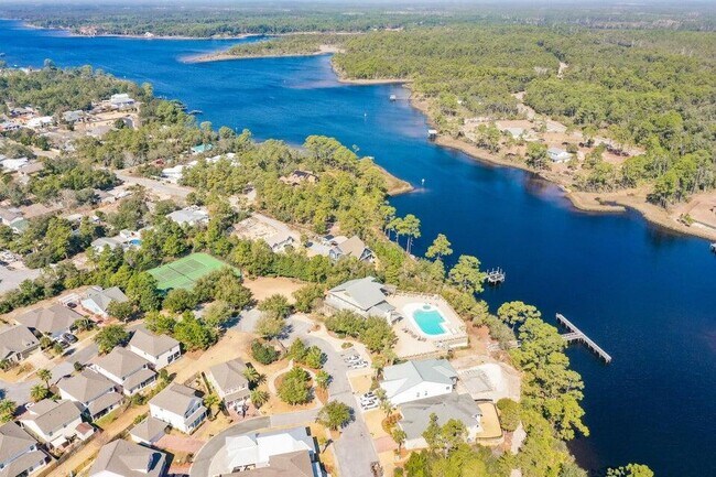 Building Photo - 225 Turtle Cove