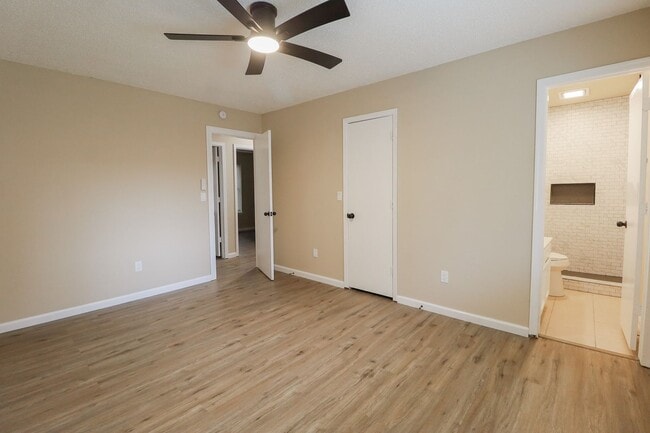 Building Photo - 3 bed/2bath! Fully remodeled!