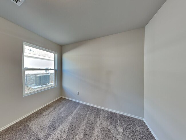 Building Photo - 1029 E Stetson Ln