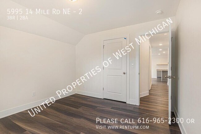 Building Photo - 5995 14 Mile Rd NE