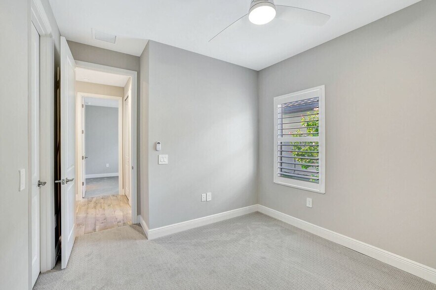 Building Photo - 4633 Centaurus Cir