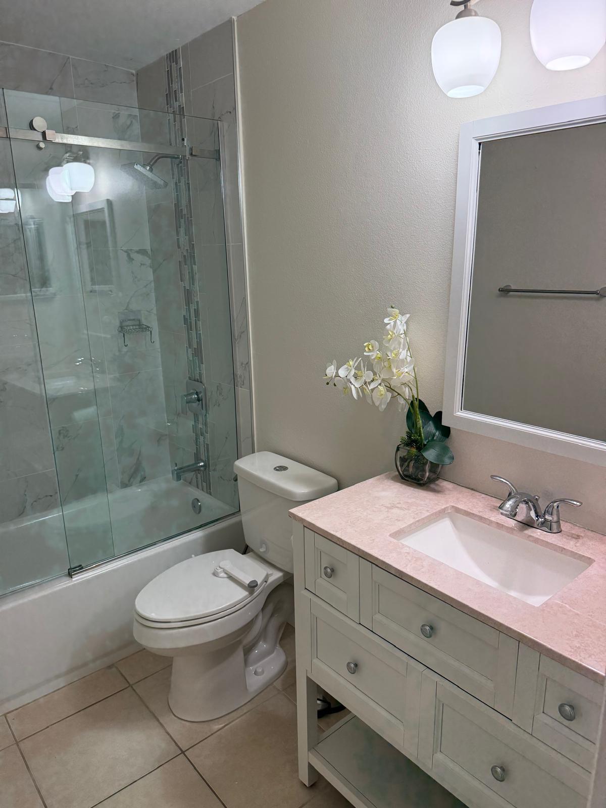 Building Photo - 2139 Fairmont Cir