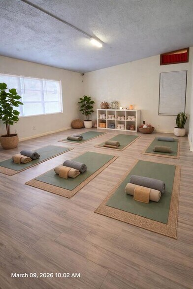 Building Photo - 101 Emily Ln