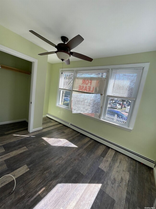 Building Photo - 239-15 88th Ave