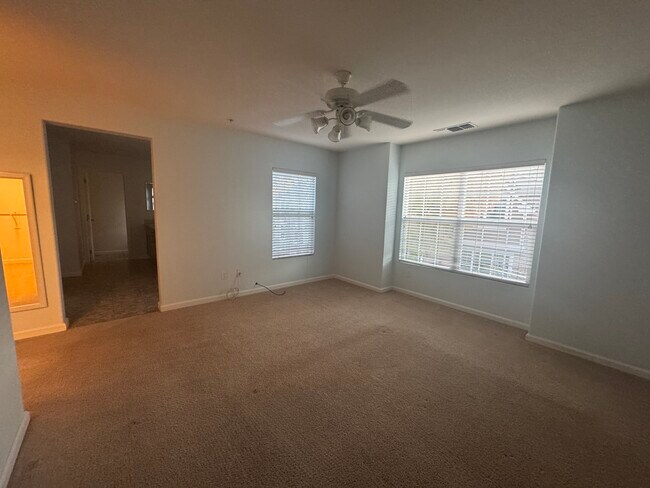 Building Photo - 11809 Cumbre Ct