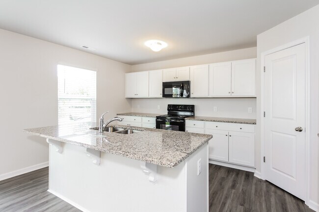 Building Photo - 2975 Ember Brook Ct, Castle Hayne, NC