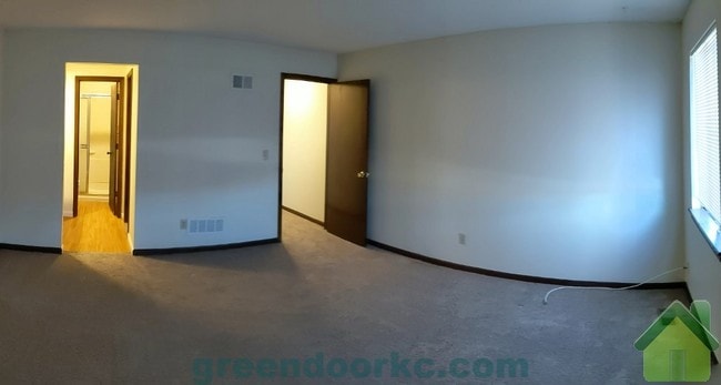 Building Photo - 16630 W 141st St