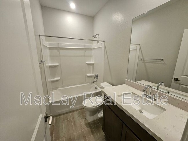 Building Photo - 33723 Blackwell Dr