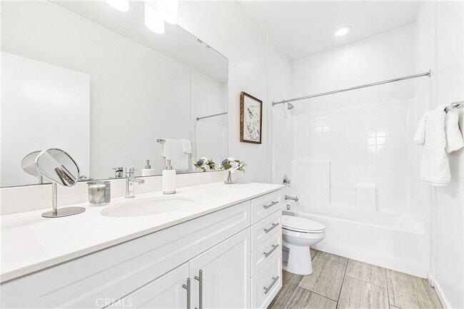 Building Photo - 630 Colorado Cir