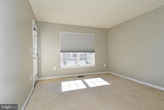 Building Photo - 2401 Rainswood Ln