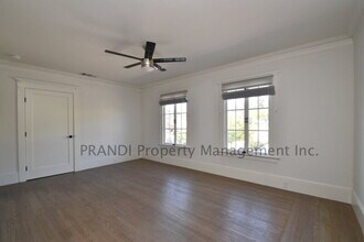 Building Photo - 1533 4th St
