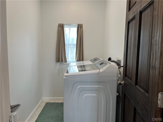 Building Photo - 3373 County Rte 57