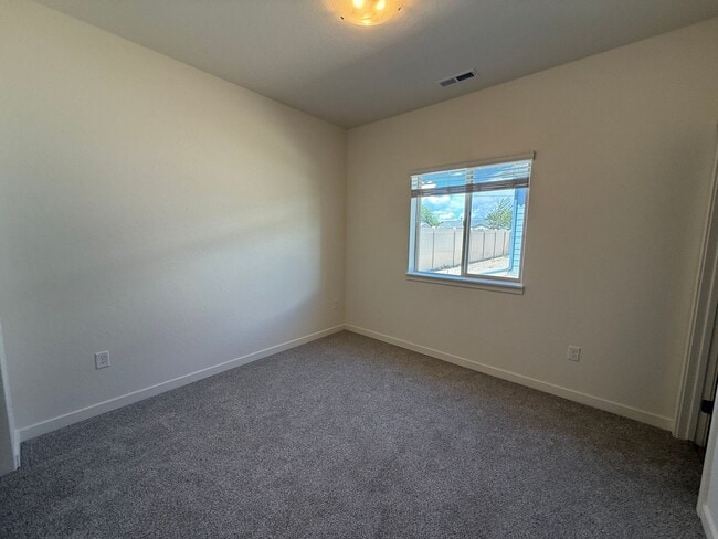Building Photo - 3138 Platte River Dr