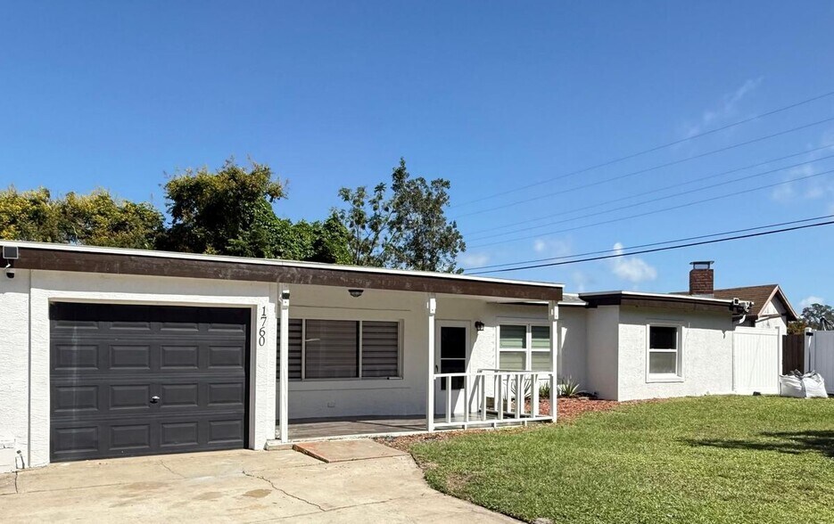 Primary Photo - 1760 Tee Dee Ln