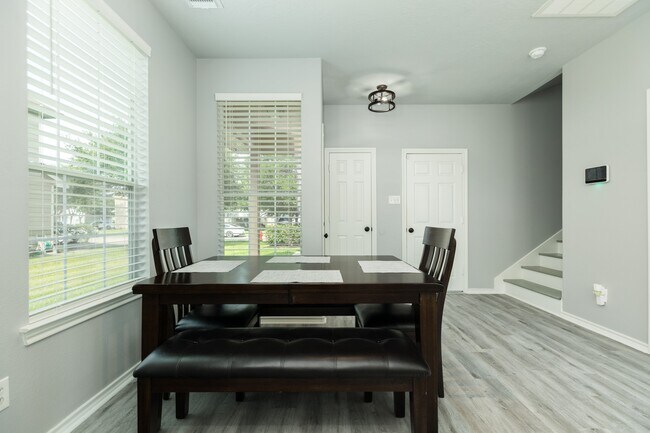 Building Photo - 345 Brandy Ridge Ln