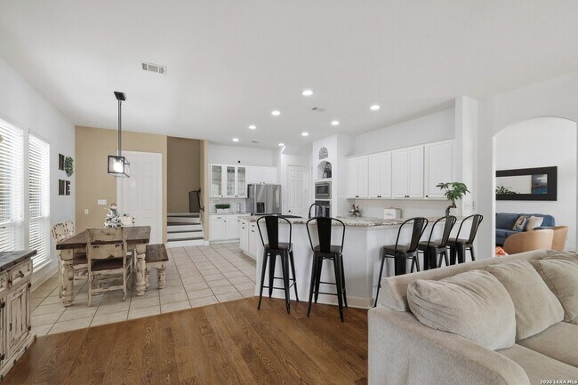 Building Photo - 71 Sable Heights