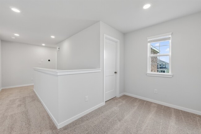 Building Photo - 3903 Flora Fld Dr