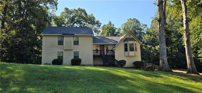 Primary Photo - 303 Cacique Ct