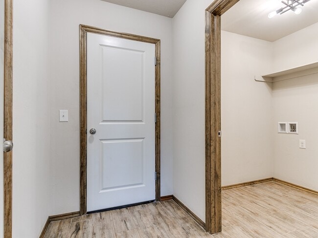 Building Photo - 3421 Pagoda Pead Dr