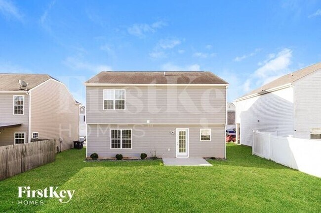 Building Photo - 3929 Creekmoore Dr