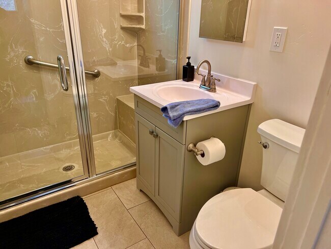 Building Photo - 4096 Ibis St