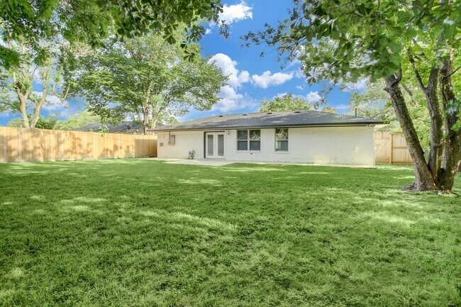 Building Photo - Beautiful Single-Family Home for Rent