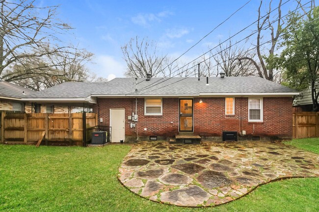 Building Photo - 1298 Wedgewood St