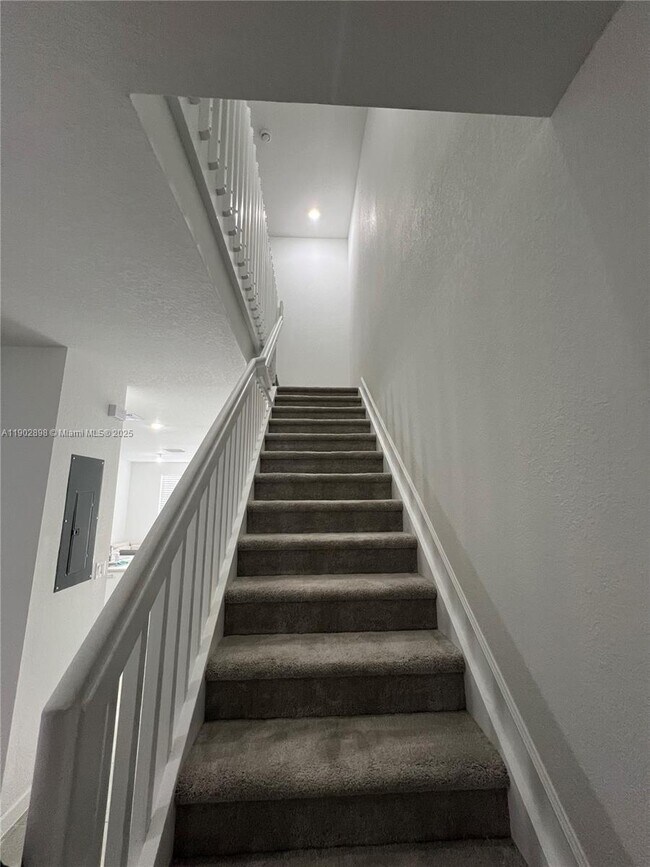 Building Photo - 12142 NW 24th Ct