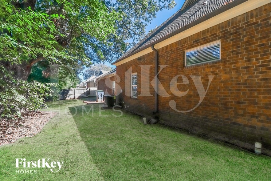 Building Photo - 6732 Stone Garden Dr