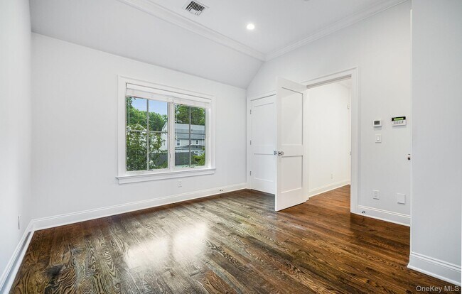 Building Photo - 63 Grapal St