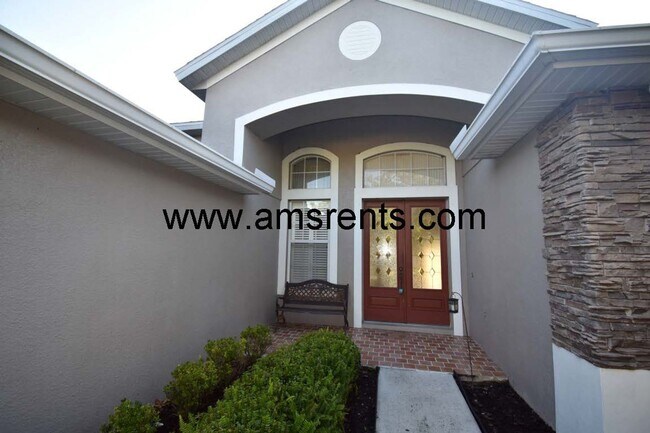 Building Photo - 13157 Paloma Dr