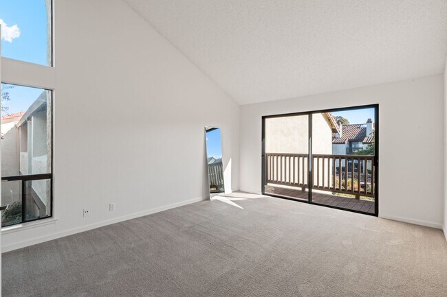 Building Photo - 14408 Outrigger Dr