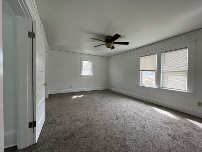 Building Photo - Expansive 4BR 2,900+ Sq Ft Home with Theater-Style Living Room & Bonus Hobby Workshop