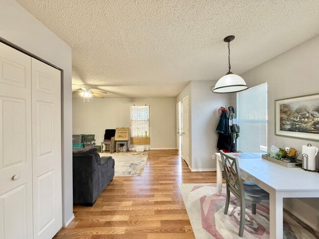 Building Photo - Lease Takeover Opportunity Available!