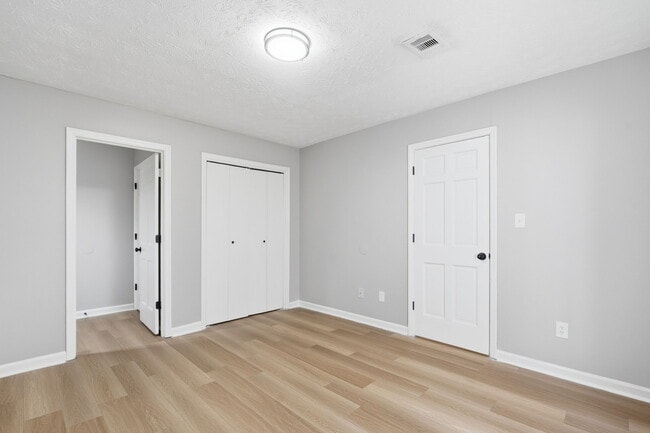 Building Photo - 3921 Henry Ct