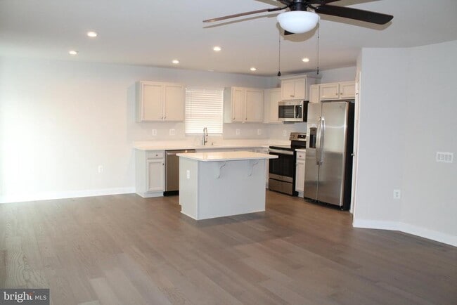 Building Photo - 8946 Penrith Dr