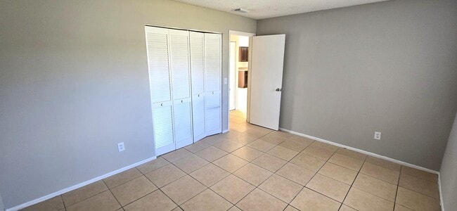 Building Photo - 12240 Conneticut Woods Ct