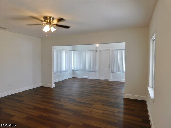 Building Photo - 287 Poe Ave