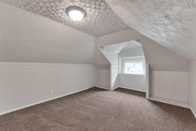 Building Photo - 1517 W Nora Ave