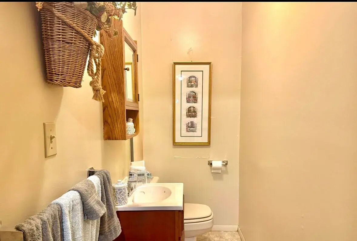 Building Photo - 5472 NY-23A