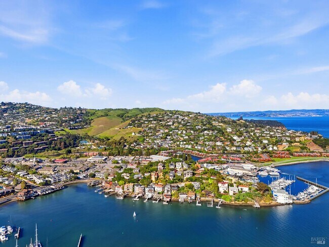 Building Photo - 172 Bella Vista Ave