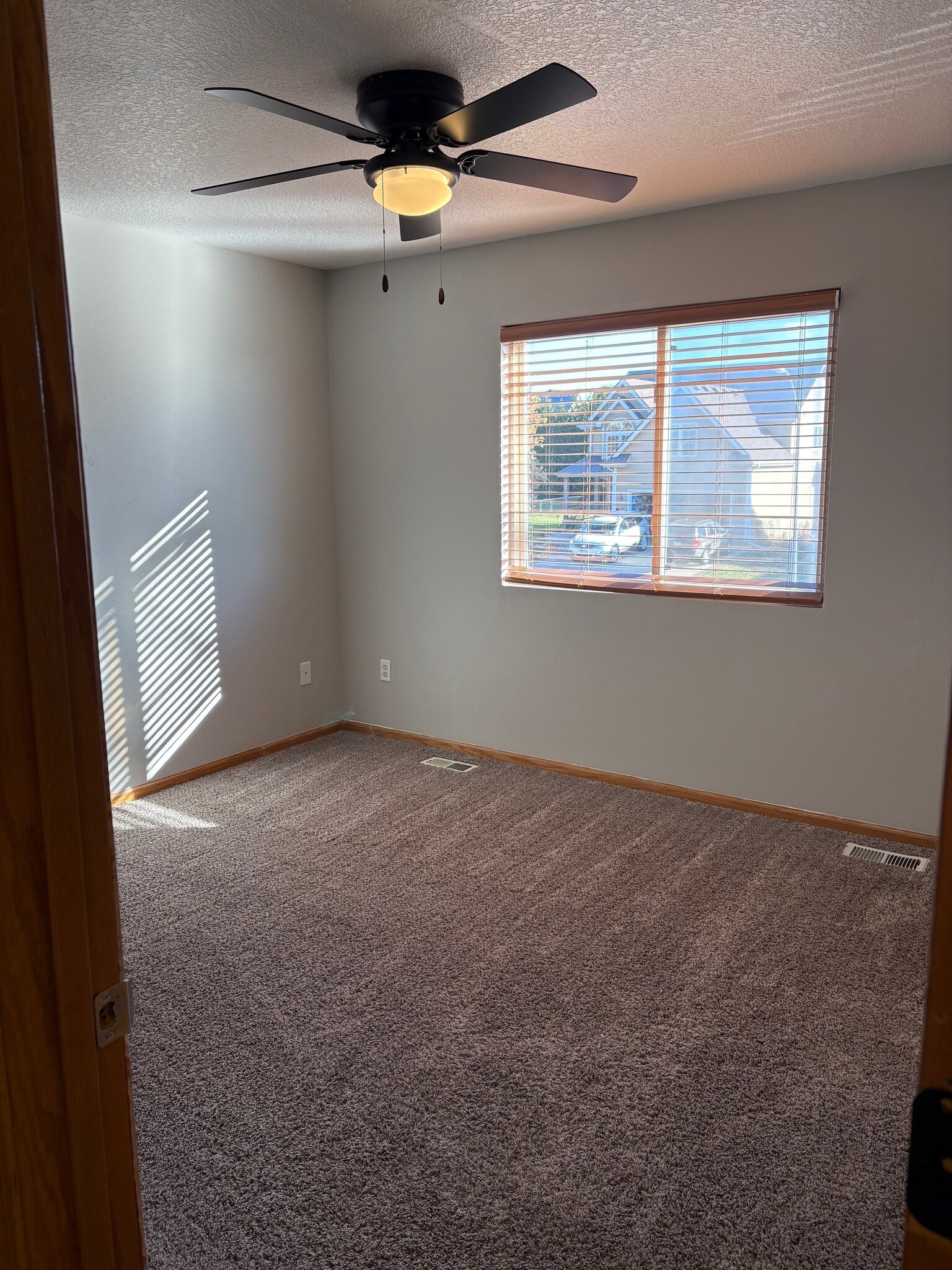 Building Photo - 1406 Adams St SE