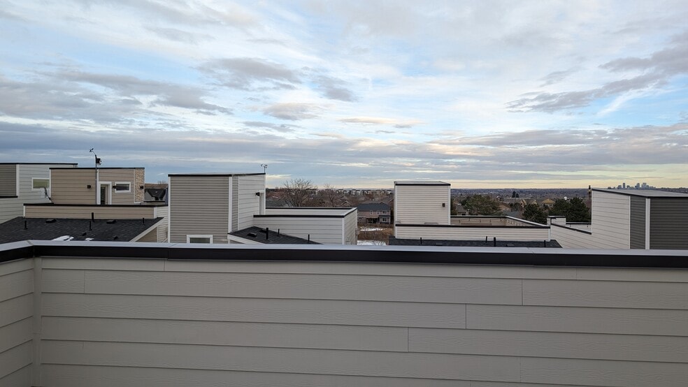 Building Photo - 11206 W 53rd Ln