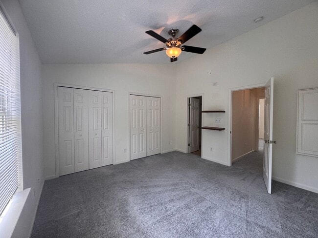 Building Photo - 2Br 1.5BA Townhome in Bridford Downs