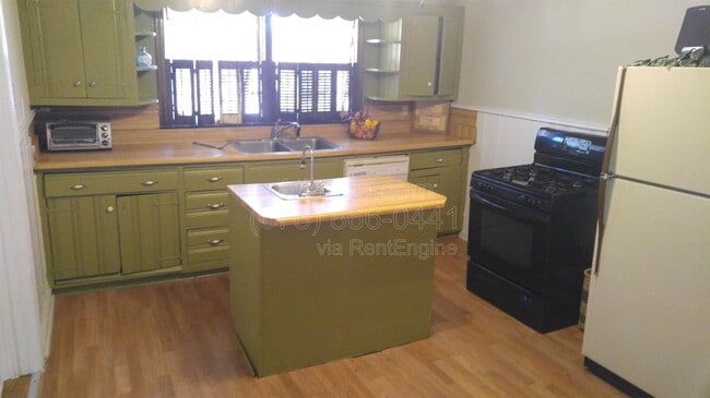 Building Photo - 4563 Chamblee Tucker Rd